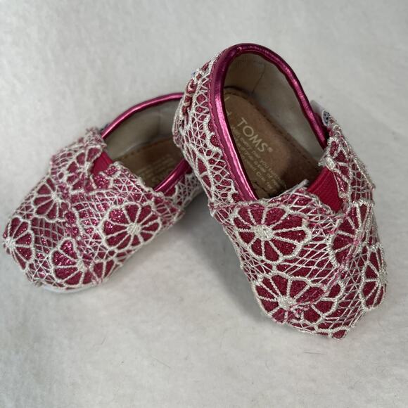 Toms Other - Baby Toms T2 Pink Crotchet Shoes- EUC